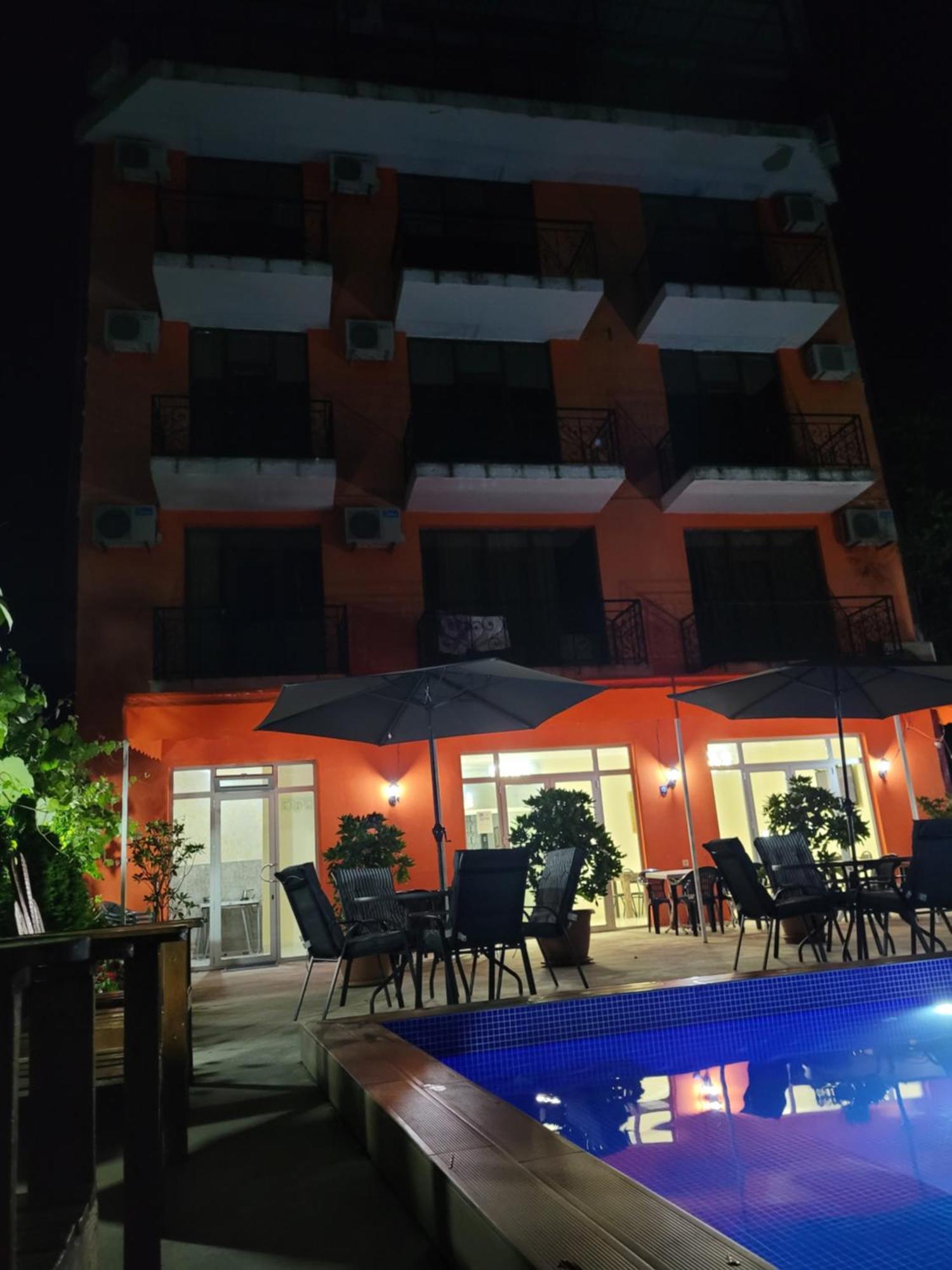 Vizitori Hotel Gonio المظهر الخارجي الصورة